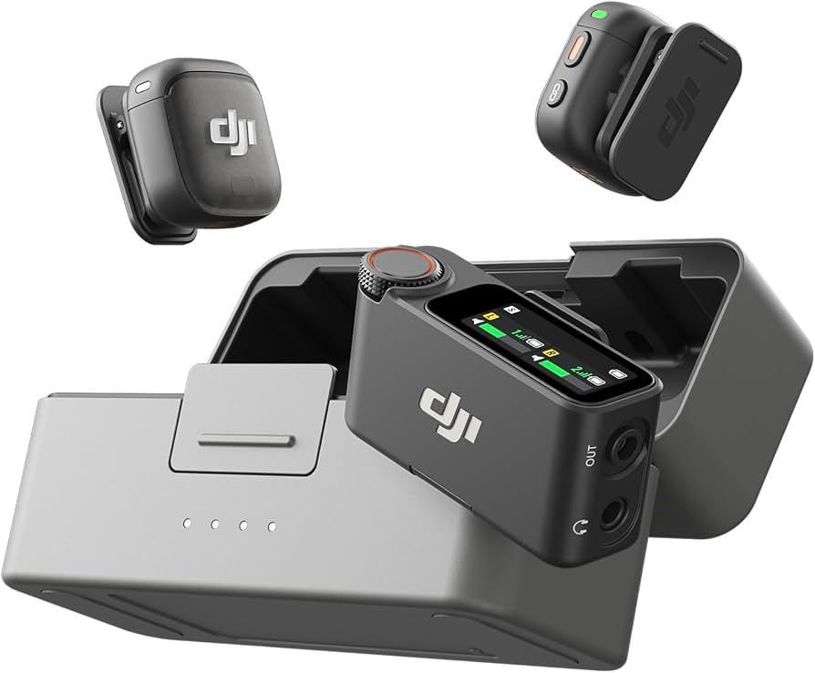 DJI MICROAURICULAR MIC 3 (2 TX + 1 RX + CHARGING CASE)